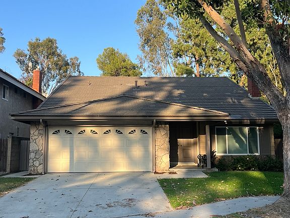 3rd image of 16518 Knoll Stone Cir