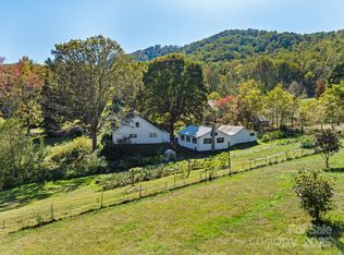 260 Bee Ridge Rd, Asheville, NC 28803