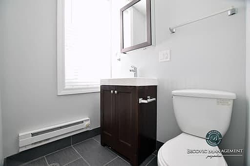 1st image of 5861 N Kenmore Ave #801