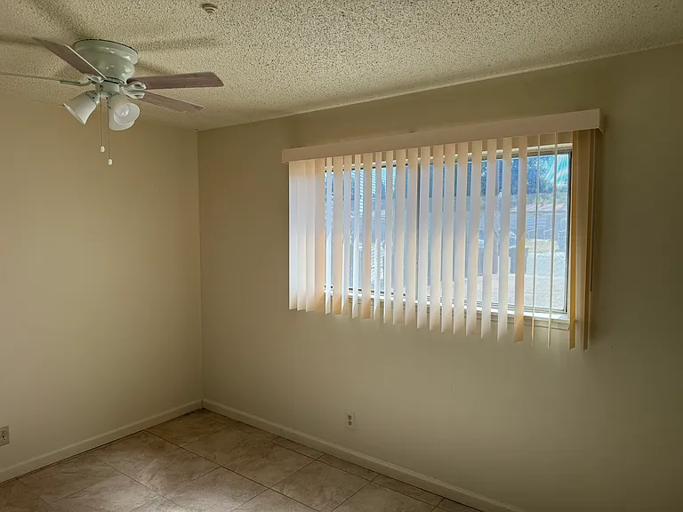 1103 S Redwood Dr — Photo 8