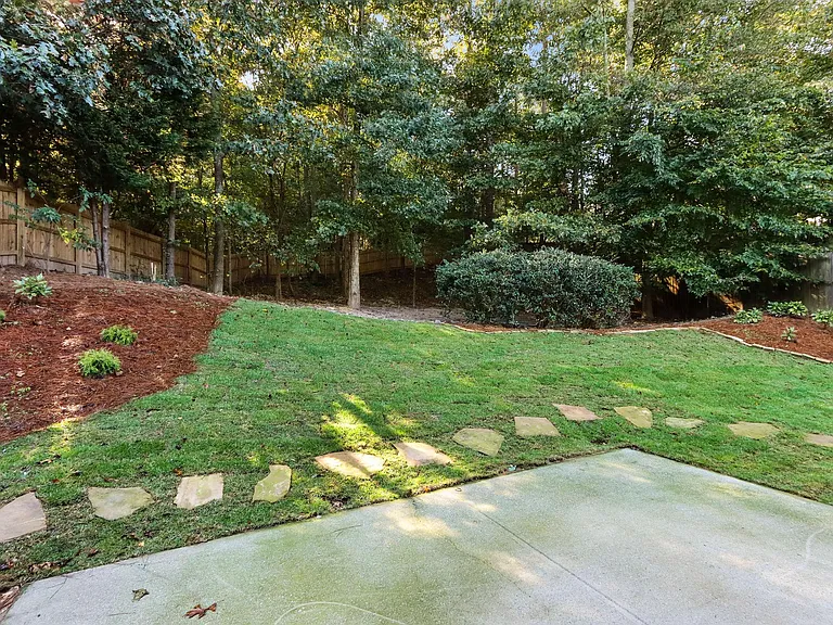 5723 Vinings Retreat Way SW — Photo 30
