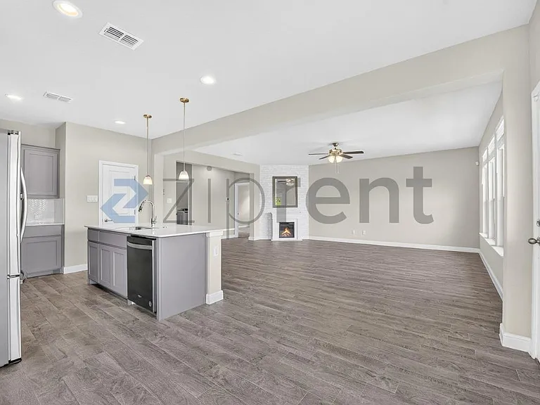 2325 Emerald Springs Dr — Photo 12