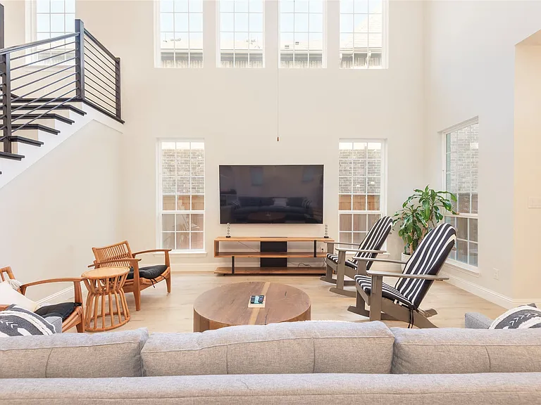 3675 Honeycutt Dr — Photo 14