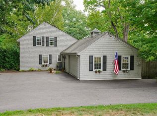 556 Mountain Rd, West Hartford, CT 06117