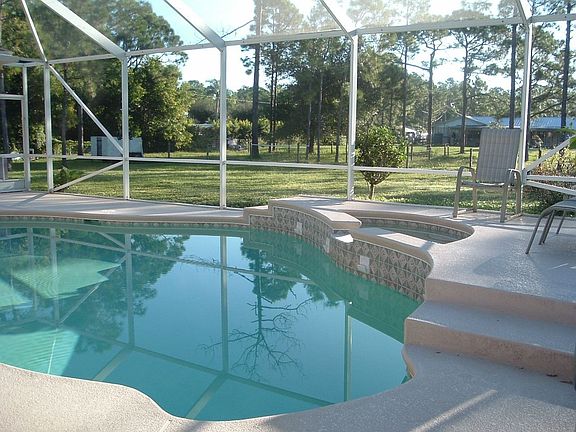 Screen Enclosed HEATED Pool 