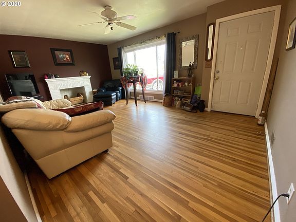 2nd image of 9814 NE Hazel Dell Ave