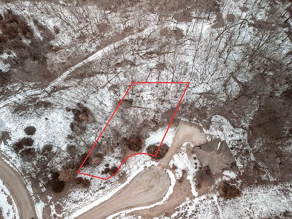 5th image of 3 Waterford Dr