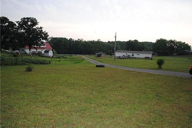 2nd image of 1451 N Sumner Rd