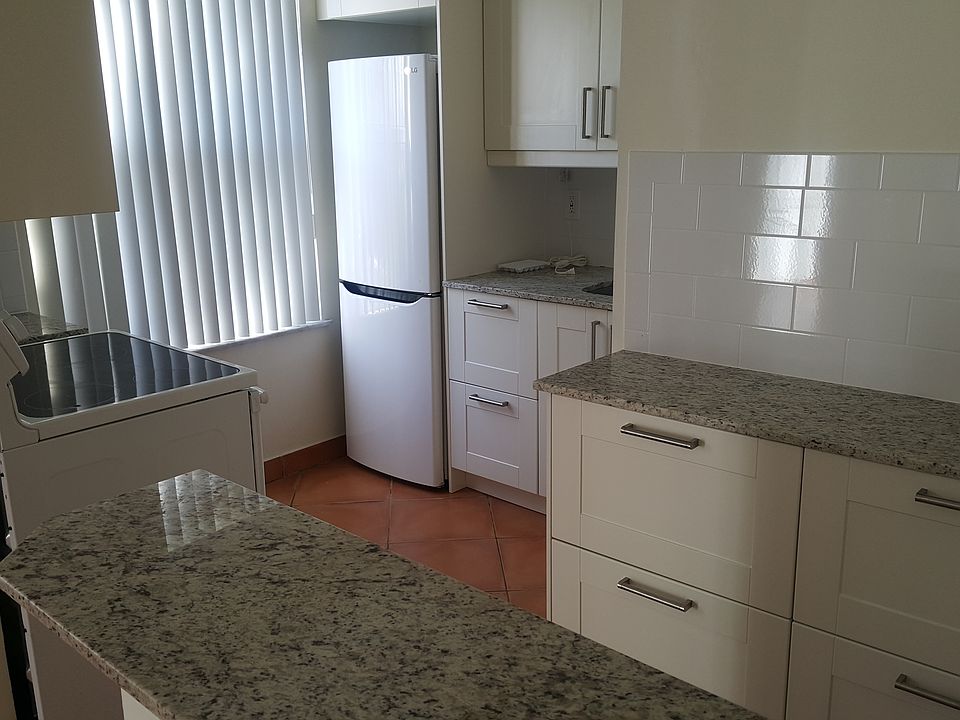 2nd image of 694 NE 76th St APT 6