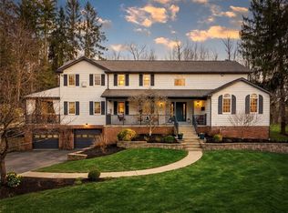 311 Woodmont Dr, Cranberry Township, PA 16066