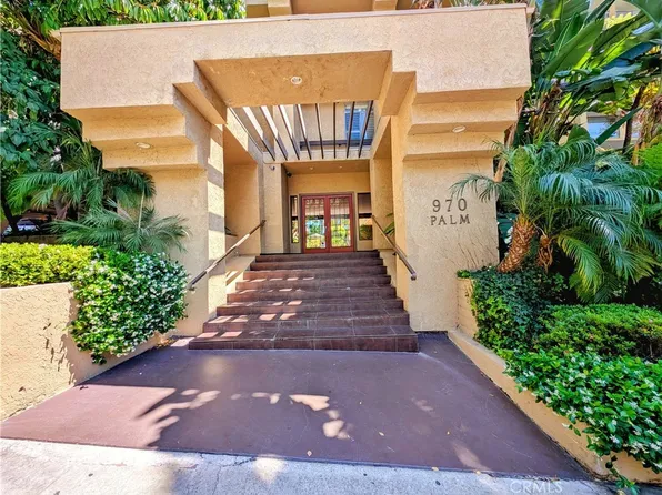 970 Palm Ave APT 215, West Hollywood, CA 90069