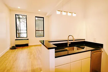 Rented by Mossanen Group