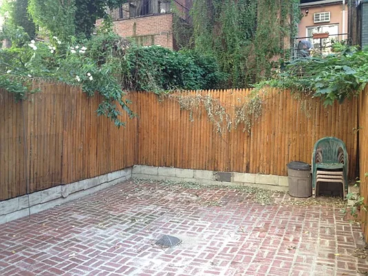 Rented by Manhattan Property Group | media 60