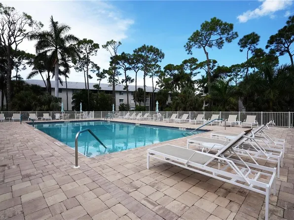 3062 Sandpiper Bay Cir, Naples, FL