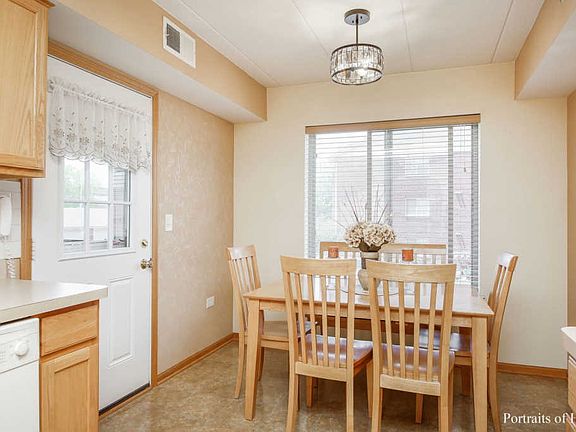 5th image of 6955 Heritage Cir APT 2B