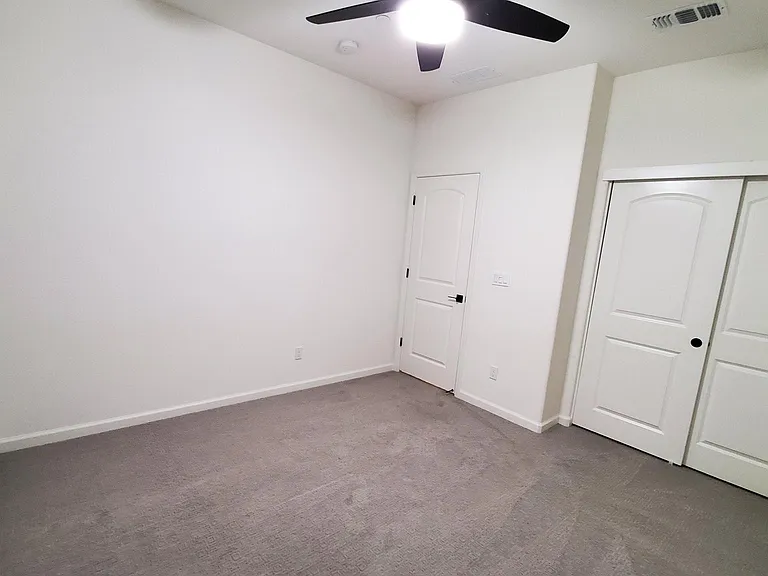 2433 Buzz Aldrin Way — Photo 22