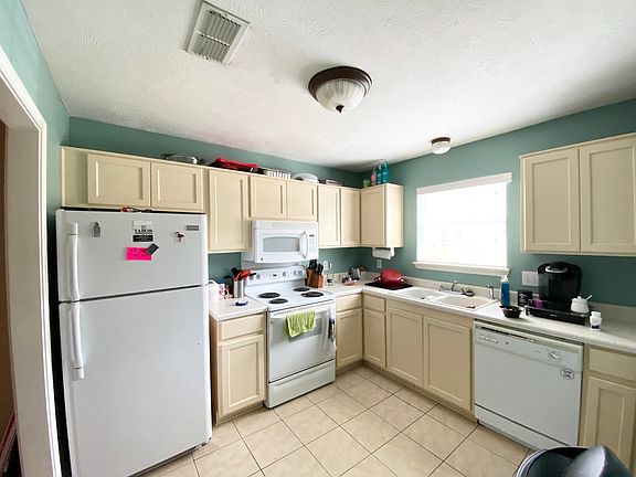 4th image of 104 Starr Ave APT 160