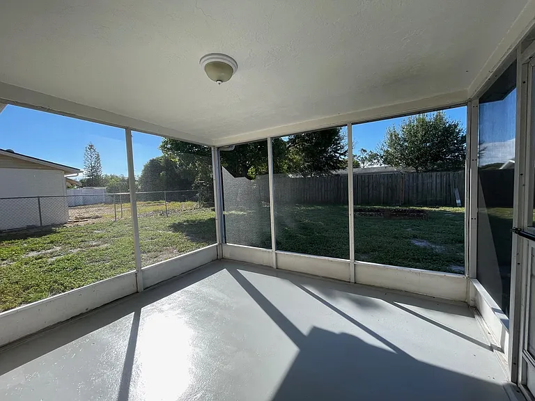 5814 1st Ave — Photo 20