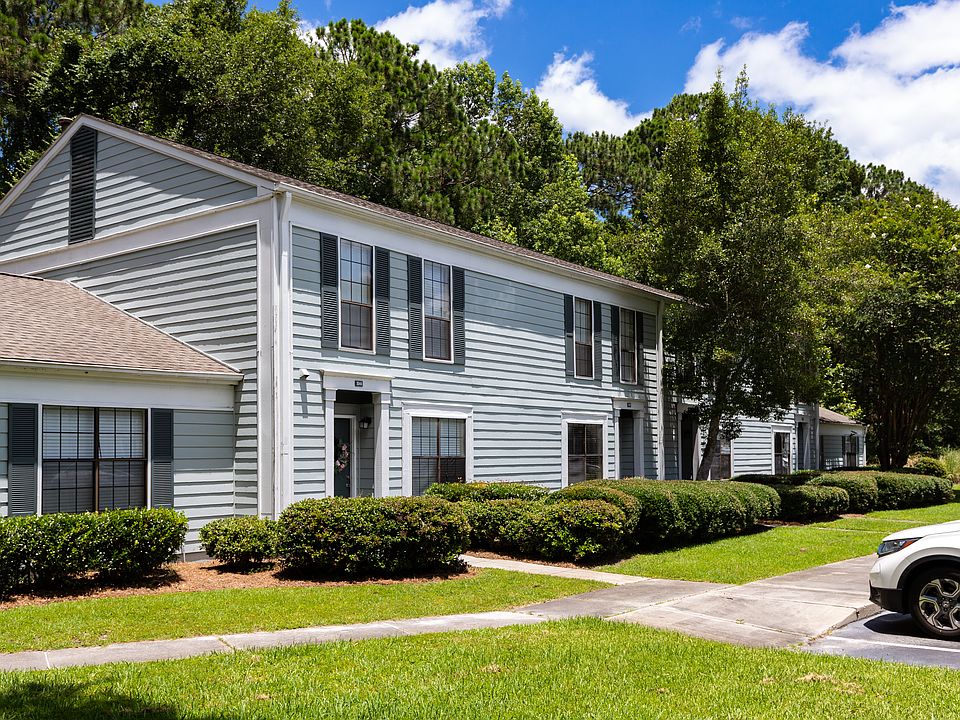 1st image of 1082 Fountain Lake Dr