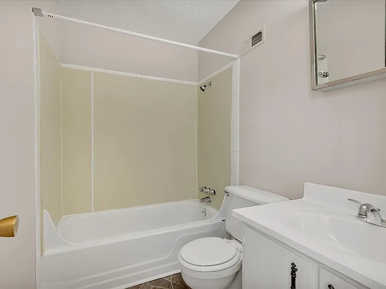 Parkwood Townhomes — Photo 24