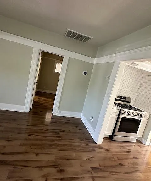 904 N Roosevelt Ave — Photo 10