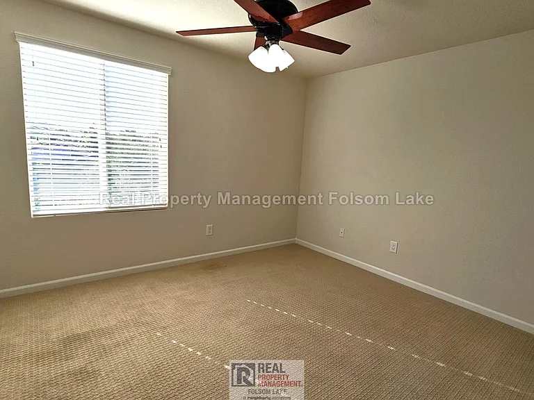 4446 Menaggio Way — Photo 20