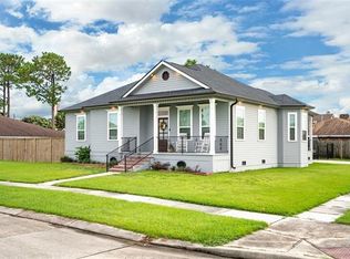 8400 Main Dr, Chalmette, LA 70043