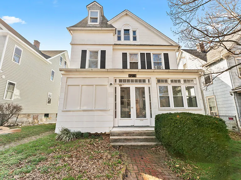 4215 Connecticut Ave #1W — Photo 2