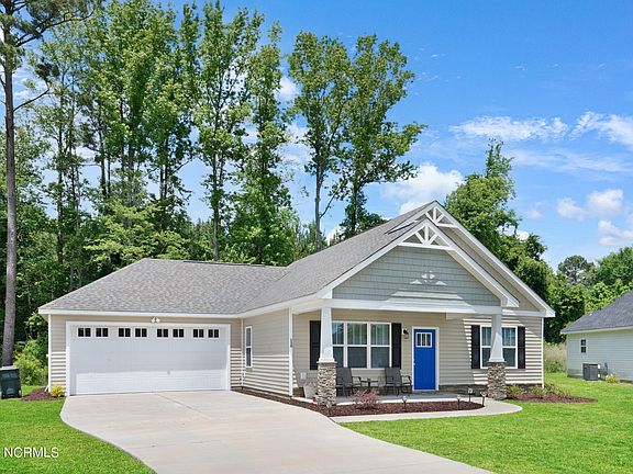 3rd image of 130 Pasture Lane Drive
