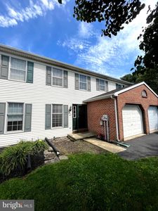 441 Crosswinds Dr, Lititz, PA, 17543