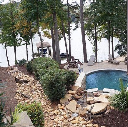 5th image of 3301 Lake Pointe Dr