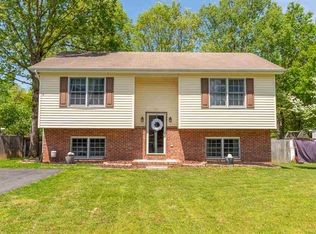 42 Canton Ln, Stuarts Draft, VA 24477