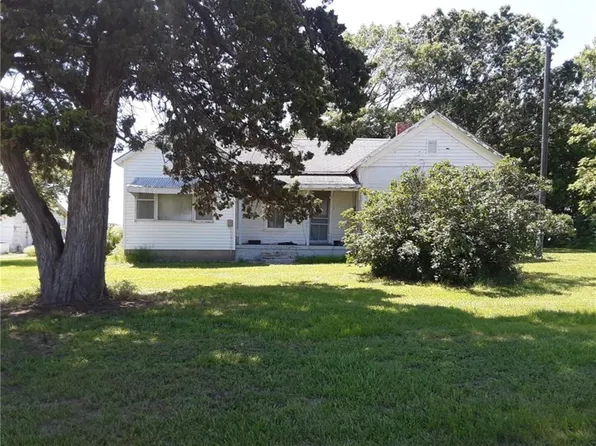 9228 State Highway 7, Mound City, KS 66056