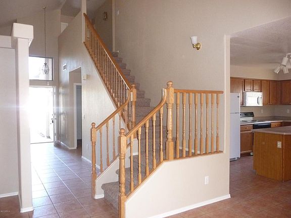 4th image of 2514 N 114th Ln