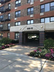 20910 41 Avenue #6r, Flushing, NY, 11361