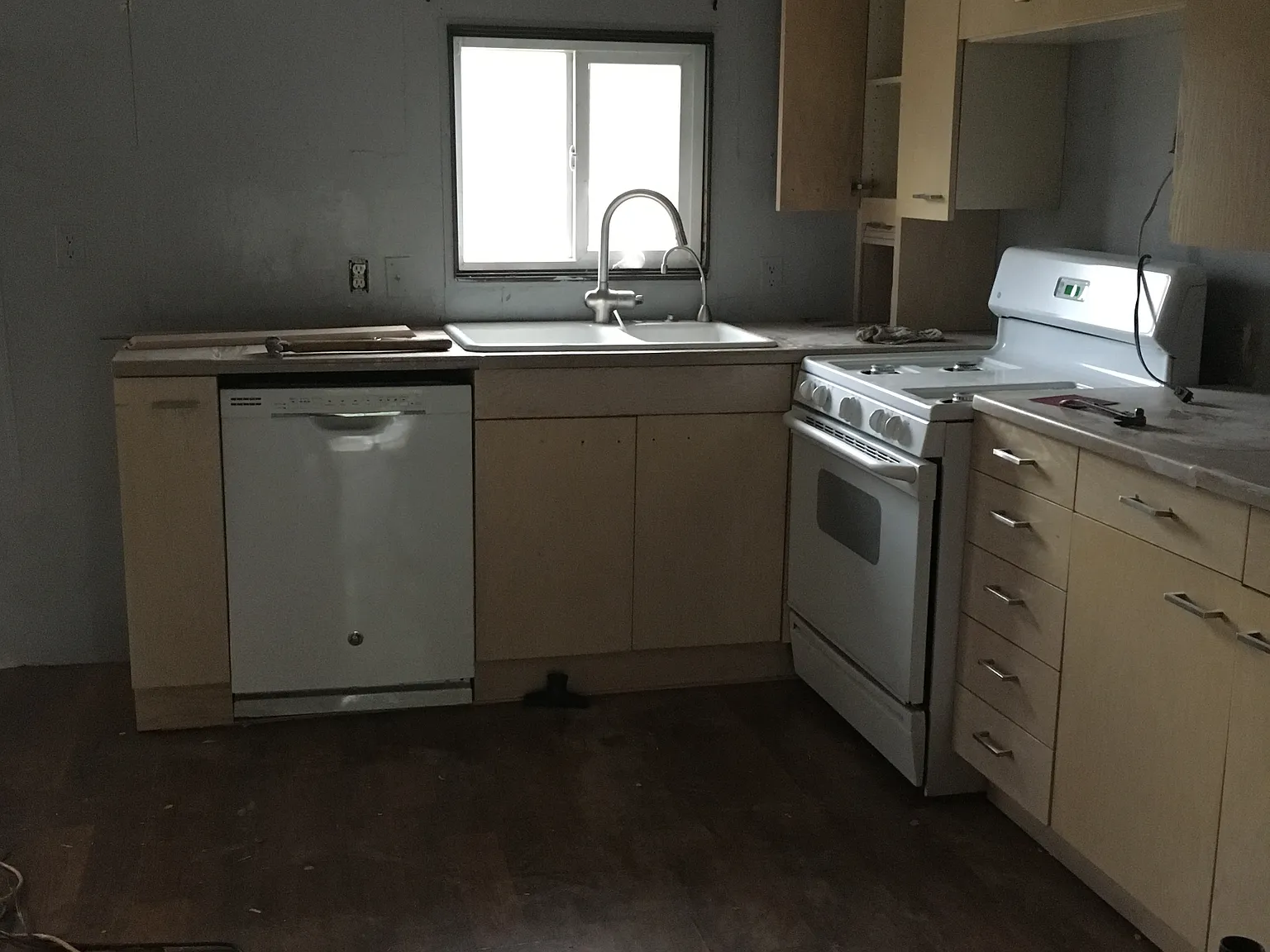 4 bed, 1.5 bath, 1700 sqft, $1,700 — Photo 3