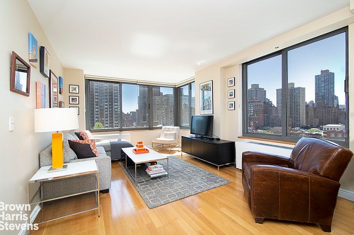 1st image of 1632 2nd Ave #1201