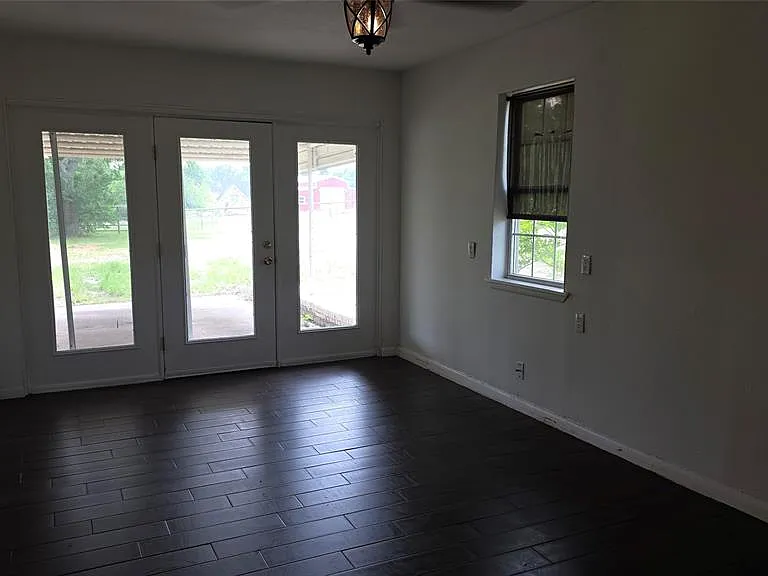 2474 Joe Davis Rd — Photo 10