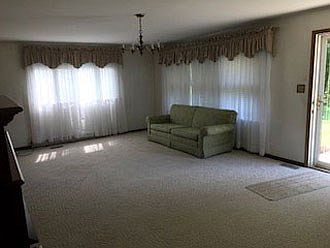 3rd image of 245 Ercelle St