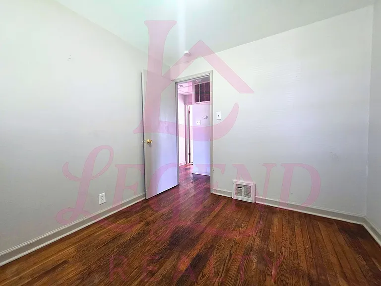 10413 Ewell Dr — Photo 10