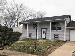 5224 SW 32nd Ter, Topeka, KS 66614