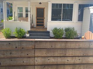 16 Spruce Rd, Fairfax, CA 94930