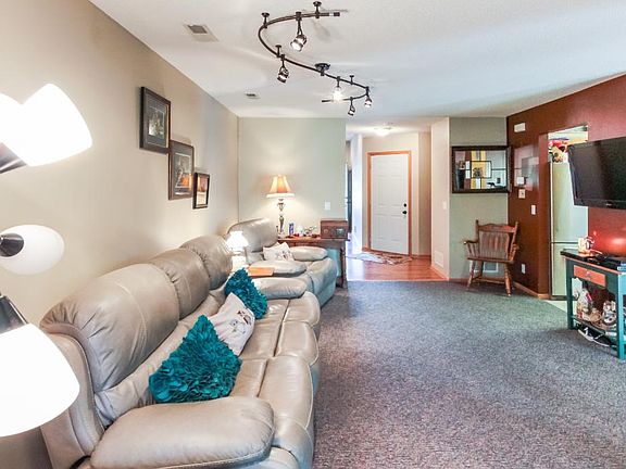 3rd image of 1254 Island Dr