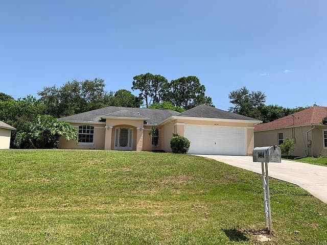 Home For Sale In Port Saint Lucie