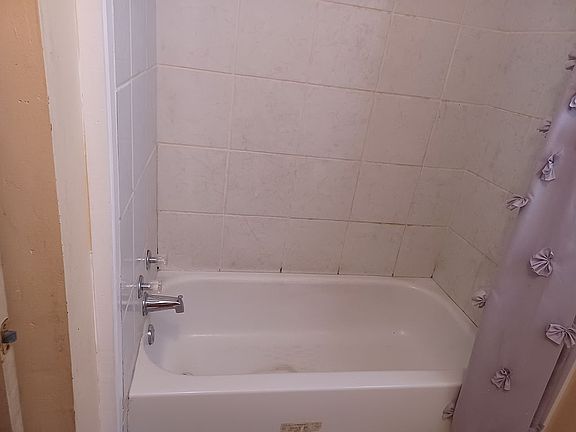 Tub/shower combo