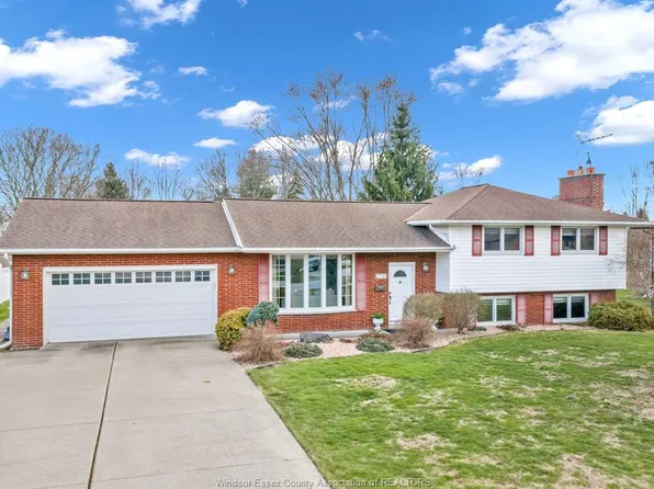 2725 Bouffard Rd, Lasalle, ON N9H 1W3