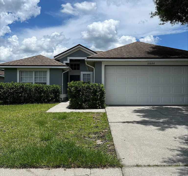 10644 Leader Ln