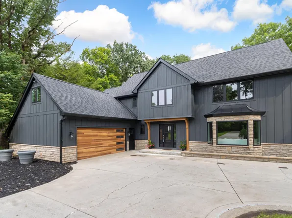 1560 Carriage Rd, Powell, OH 43065