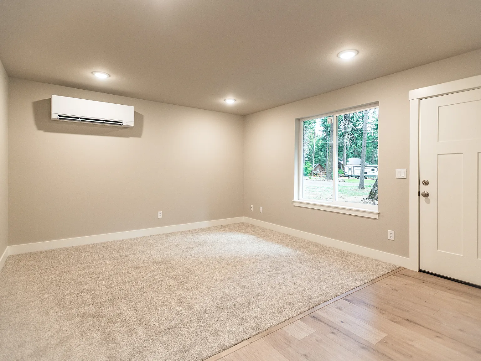 2 bed, 896 sqft, $2,350 — Photo 4