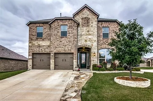 236 Arbury Dr Photo 1